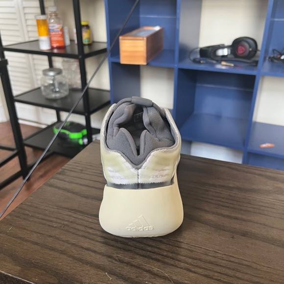 Yeezy 700 v3 Size 13 “Fade Salt” main image 6